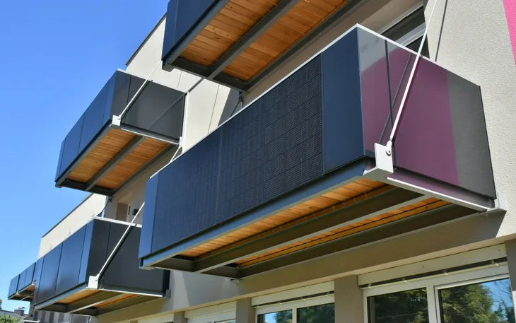 Mehr über den Artikel erfahren Innovatives Balkon-PV-Projekt in Maxglan:            Nachhaltige Energiegewinnung durch integrierte Balkonmodule