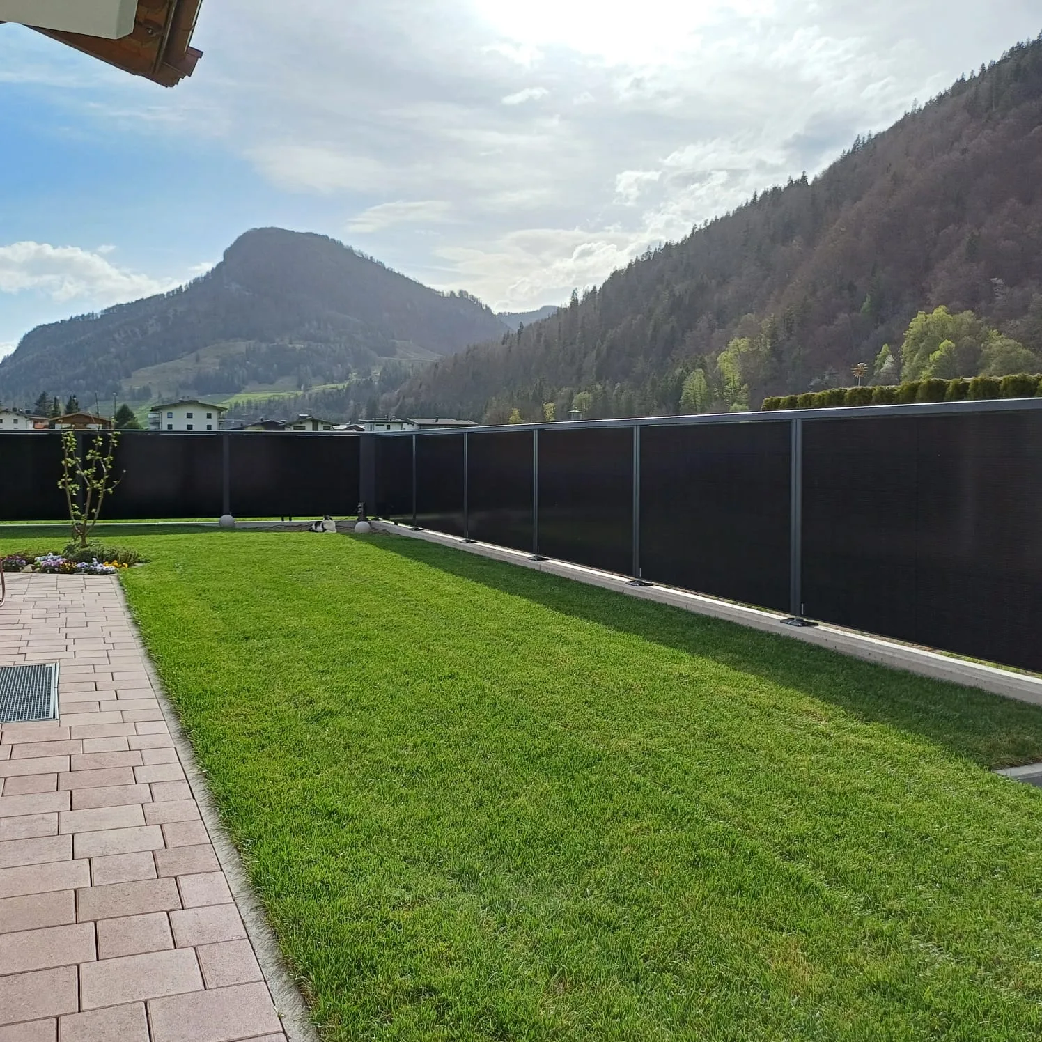 Mehr über den Artikel erfahren Solarenergie aus dem Gartenzaun – Neues PV-Projekt in Kirchdorf bei St. Johann