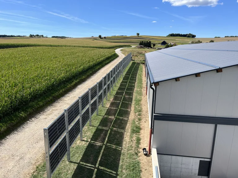 Mehr über den Artikel erfahren ⚡ Agri-PV-Zaunprojekt Niederösterreich